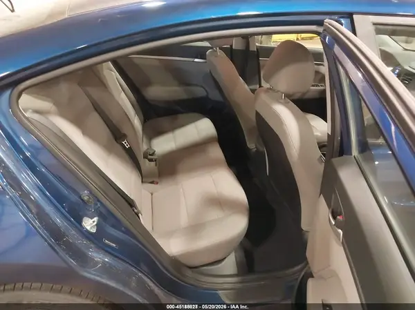 5NPD74LF3LH610857 2020 HYUNDAI ELANTRA - Image 8