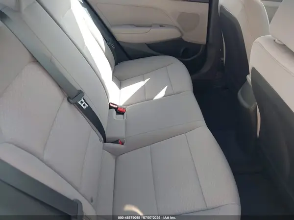 2020 HYUNDAI ELANTRA auction photo 8