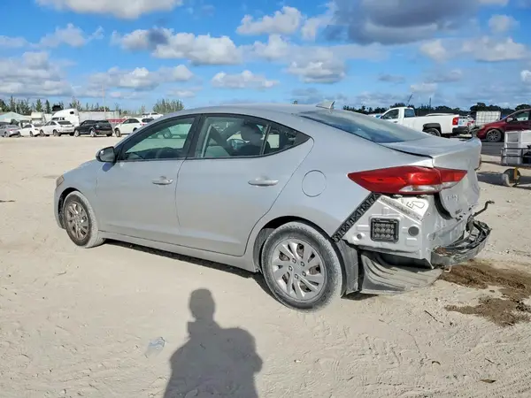 5NPD74LF4HH049642 2017 HYUNDAI ELANTRA - Image 2