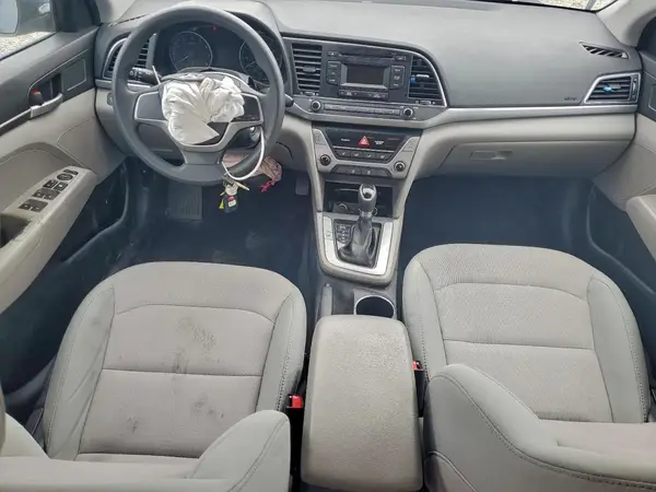 5NPD74LF4HH060267 2017 HYUNDAI ELANTRA - Image 8