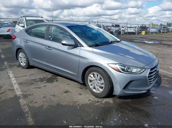 5NPD74LF4HH063895 2017 HYUNDAI ELANTRA - Image 1