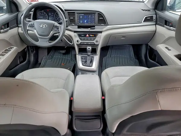 5NPD74LF4HH068224 2017 HYUNDAI ELANTRA - Image 8