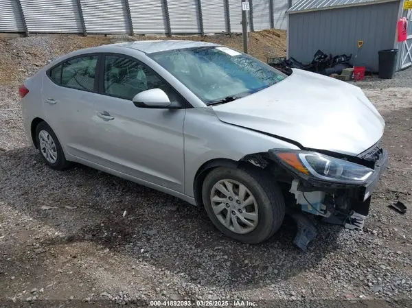 5NPD74LF4HH069261 2017 HYUNDAI ELANTRA - Image 1