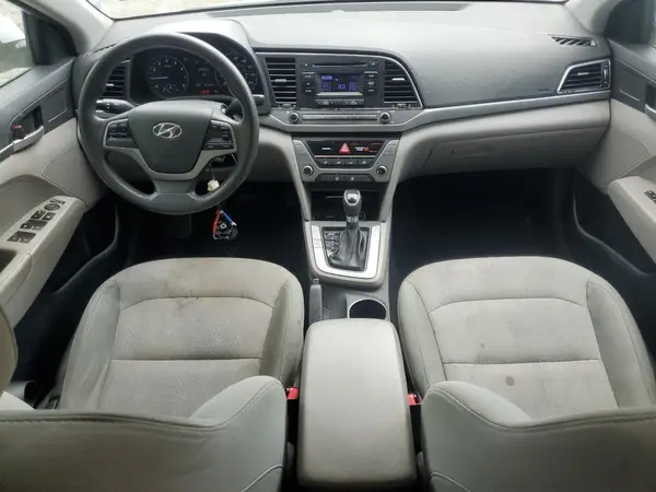 5NPD74LF4HH077005 2017 HYUNDAI ELANTRA - Image 8