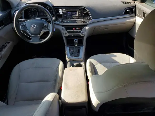 5NPD74LF4HH077148 2017 HYUNDAI ELANTRA - Image 8