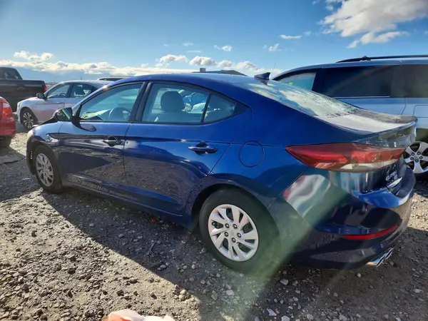 5NPD74LF4HH081605 2017 HYUNDAI ELANTRA - Image 2