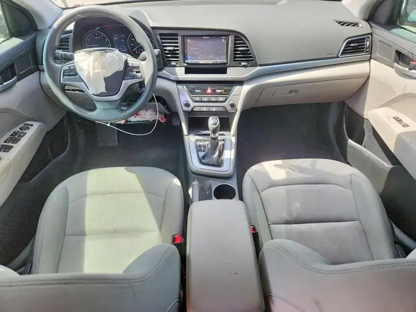 5NPD74LF4HH093673 2017 HYUNDAI ELANTRA - Image 8