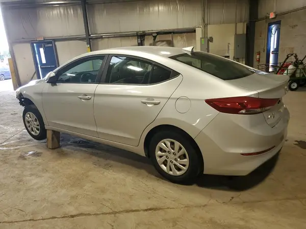 5NPD74LF4HH099702 2017 HYUNDAI ELANTRA - Image 2