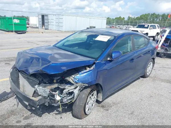 5NPD74LF4HH100069 2017 HYUNDAI ELANTRA - Image 2