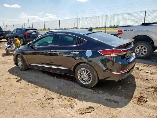 5NPD74LF4HH100878 2017 HYUNDAI ELANTRA - Image 2