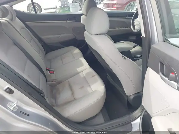 5NPD74LF4HH101481 2017 HYUNDAI ELANTRA - Image 8