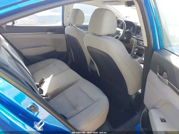 5NPD74LF4HH102789 2017 HYUNDAI ELANTRA - Image 8