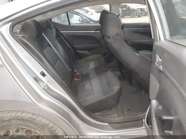 5NPD74LF4HH106857 2017 HYUNDAI ELANTRA - Image 8