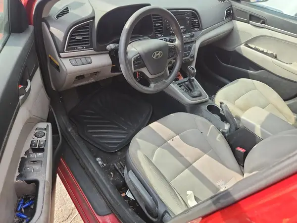 5NPD74LF4HH111914 2017 HYUNDAI ELANTRA - Image 8