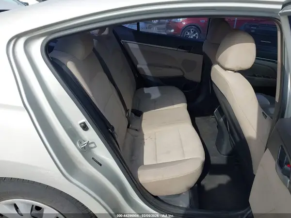5NPD74LF4HH113727 2017 HYUNDAI ELANTRA - Image 8