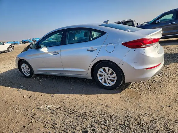 5NPD74LF4HH113954 2017 HYUNDAI ELANTRA - Image 2