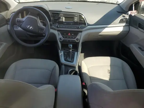 5NPD74LF4HH126025 2017 HYUNDAI ELANTRA - Image 8