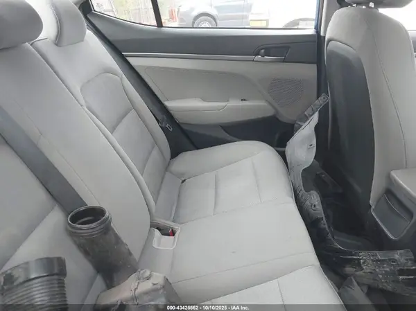 5NPD74LF4HH126106 2017 HYUNDAI ELANTRA - Image 8