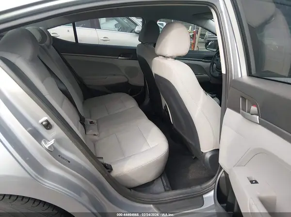 5NPD74LF4HH126624 2017 HYUNDAI ELANTRA - Image 8