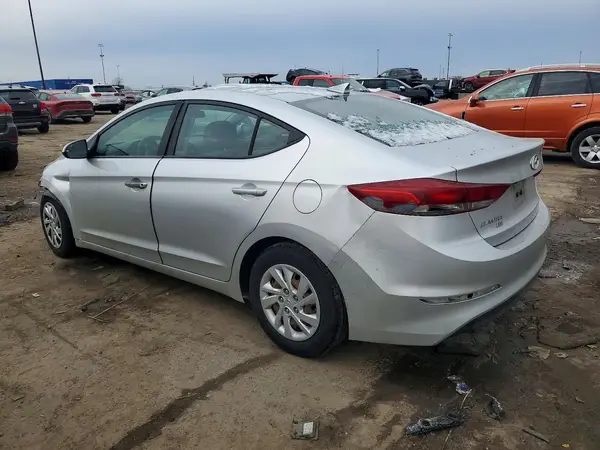 5NPD74LF4HH127272 2017 HYUNDAI ELANTRA - Image 2