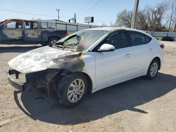 5NPD74LF4HH128227 2017 HYUNDAI ELANTRA - Image 1
