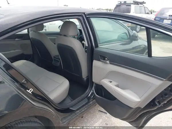 5NPD74LF4HH132780 2017 HYUNDAI ELANTRA - Image 8
