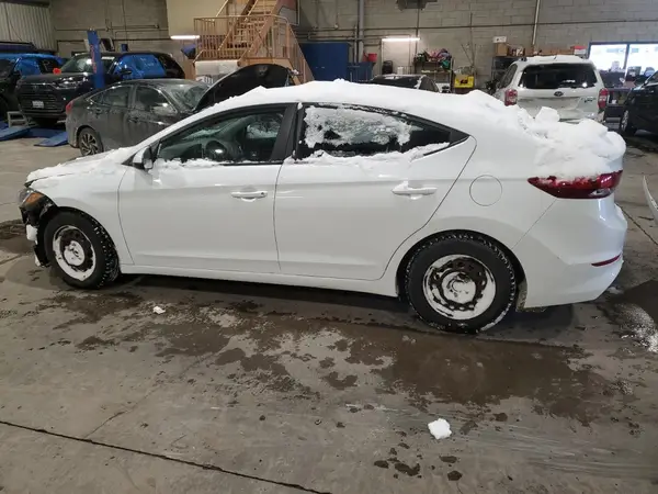 5NPD74LF4HH134724 2017 HYUNDAI ELANTRA - Image 2
