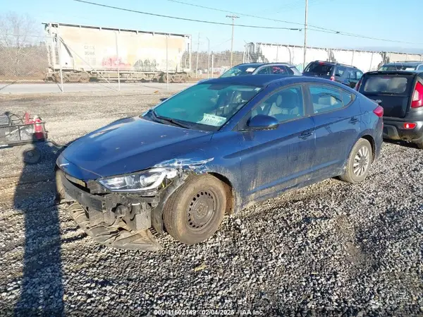 5NPD74LF4HH136442 2017 HYUNDAI ELANTRA - Image 2