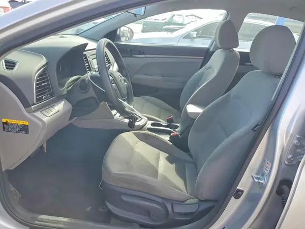 5NPD74LF4HH137249 2017 HYUNDAI ELANTRA - Image 8