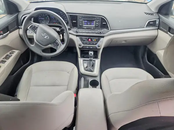 5NPD74LF4HH139891 2017 HYUNDAI ELANTRA - Image 8