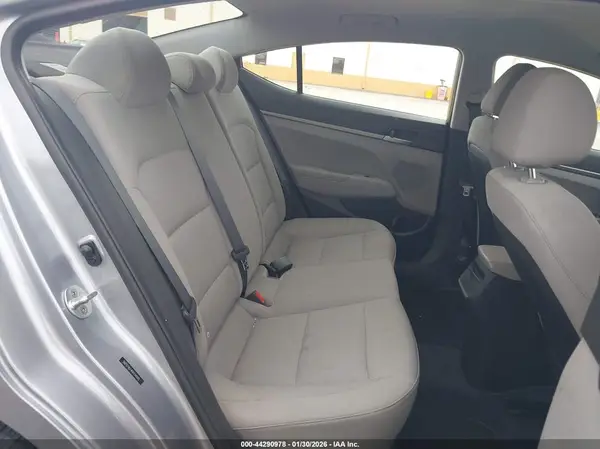 5NPD74LF4HH144945 2017 HYUNDAI ELANTRA - Image 8