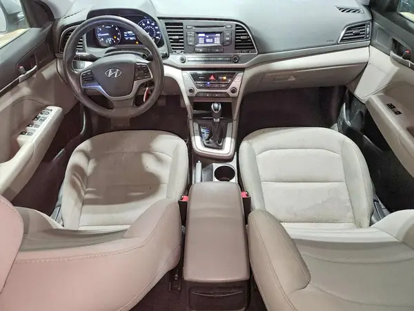 5NPD74LF4HH146551 2017 HYUNDAI ELANTRA - Image 8
