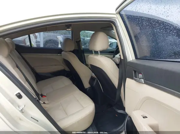 5NPD74LF4HH149188 2017 HYUNDAI ELANTRA - Image 8