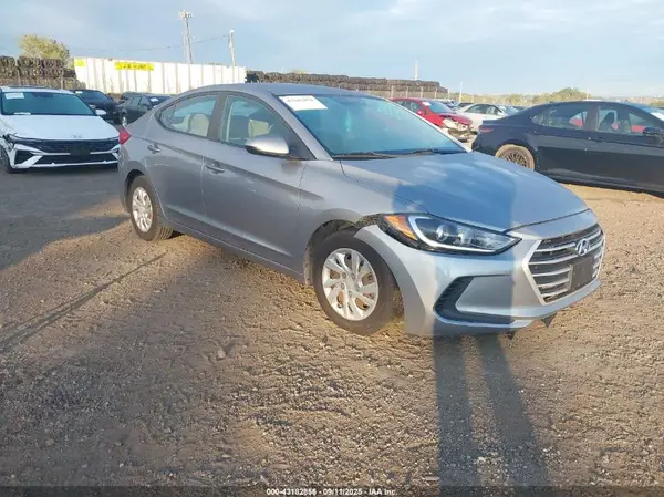 5NPD74LF4HH150194 2017 HYUNDAI ELANTRA - Image 1