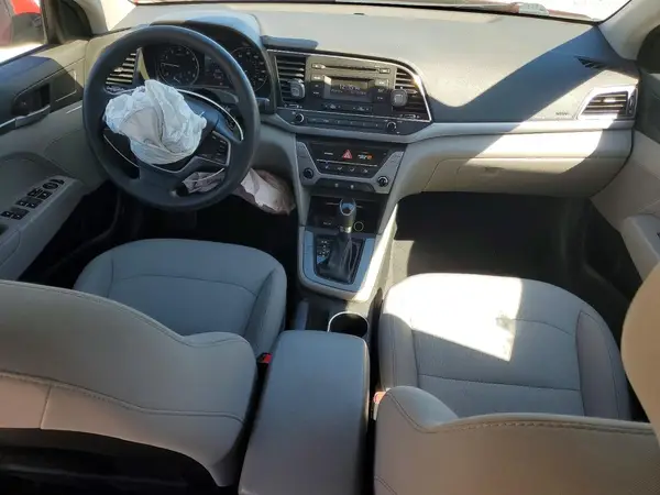 5NPD74LF4HH152981 2017 HYUNDAI ELANTRA - Image 8