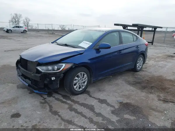 5NPD74LF4HH155203 2017 HYUNDAI ELANTRA - Image 2