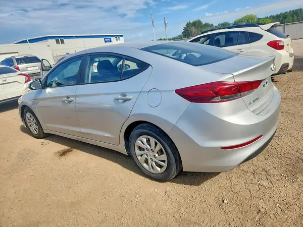 5NPD74LF4HH158828 2017 HYUNDAI ELANTRA - Image 2