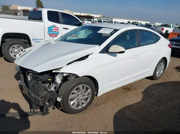 5NPD74LF4HH161101 2017 HYUNDAI ELANTRA - Image 2