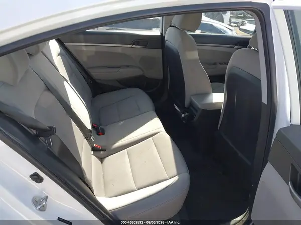 5NPD74LF4HH161101 2017 HYUNDAI ELANTRA - Image 8