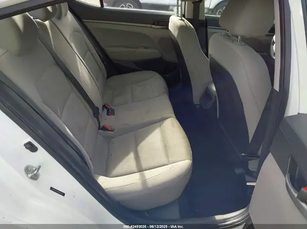 5NPD74LF4HH162264 2017 HYUNDAI ELANTRA - Image 8