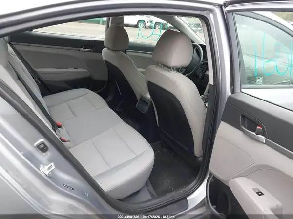5NPD74LF4HH163074 2017 HYUNDAI ELANTRA - Image 8