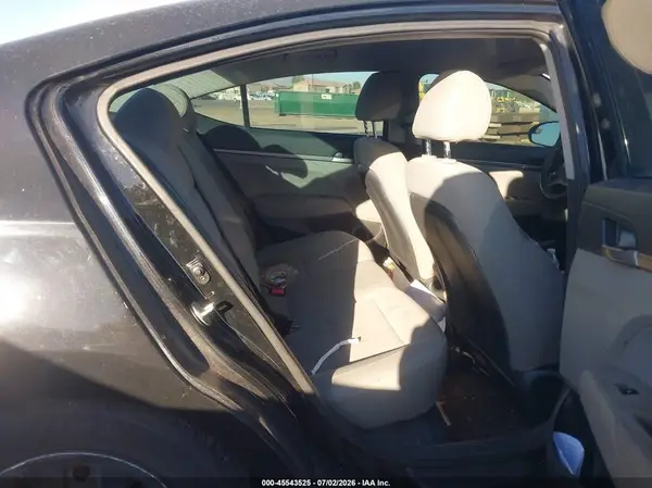 5NPD74LF4HH167156 2017 HYUNDAI ELANTRA - Image 8