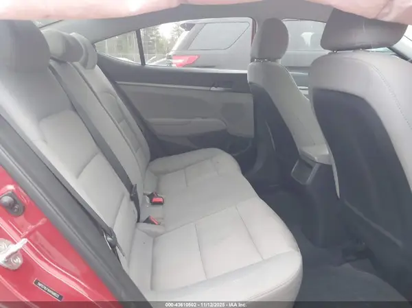 5NPD74LF4HH168033 2017 HYUNDAI ELANTRA - Image 8