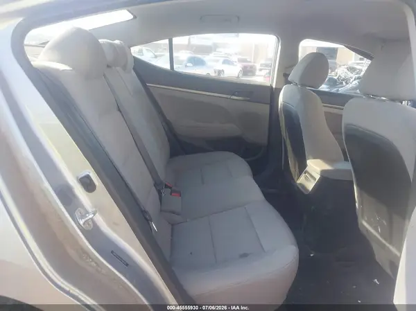 5NPD74LF4HH168095 2017 HYUNDAI ELANTRA - Image 8