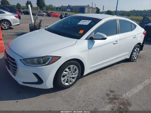 5NPD74LF4HH173457 2017 HYUNDAI ELANTRA - Image 2