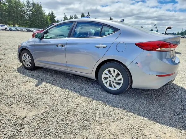 5NPD74LF4HH175919 2017 HYUNDAI ELANTRA - Image 2