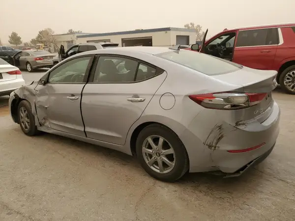 5NPD74LF4HH177881 2017 HYUNDAI ELANTRA - Image 2
