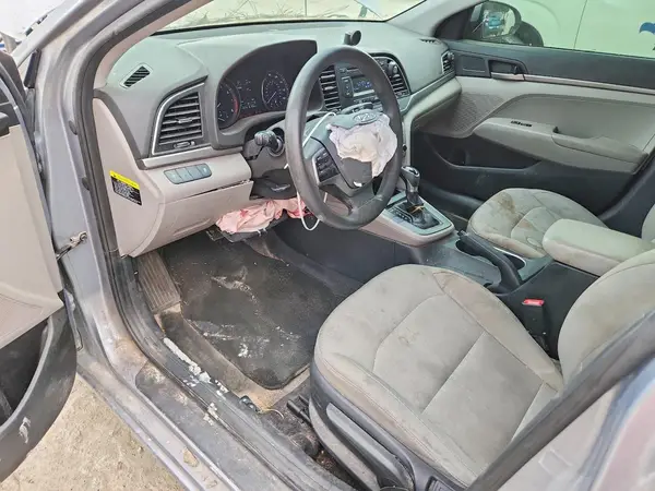 5NPD74LF4HH180750 2017 HYUNDAI ELANTRA - Image 8