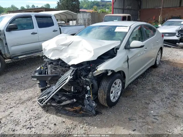 5NPD74LF4HH182059 2017 HYUNDAI ELANTRA - Image 2