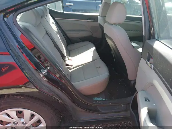 5NPD74LF4HH182420 2017 HYUNDAI ELANTRA - Image 8